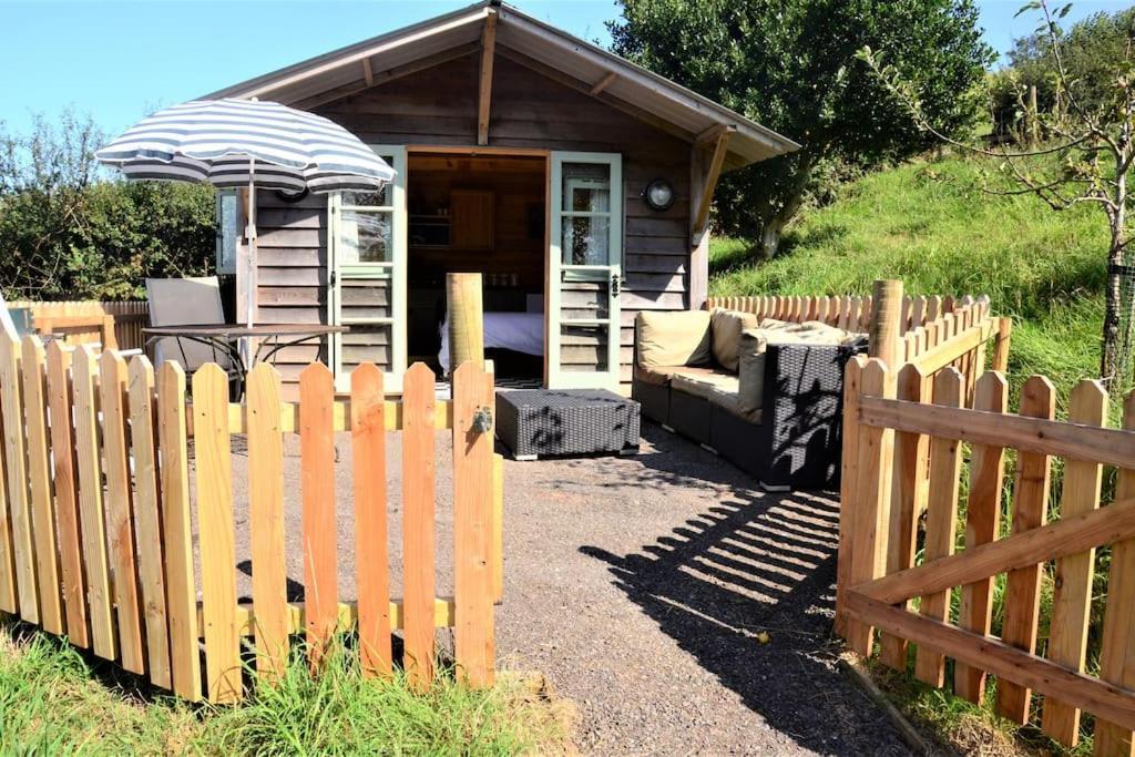Woolcombe Cabin East Allington Bagian luar foto