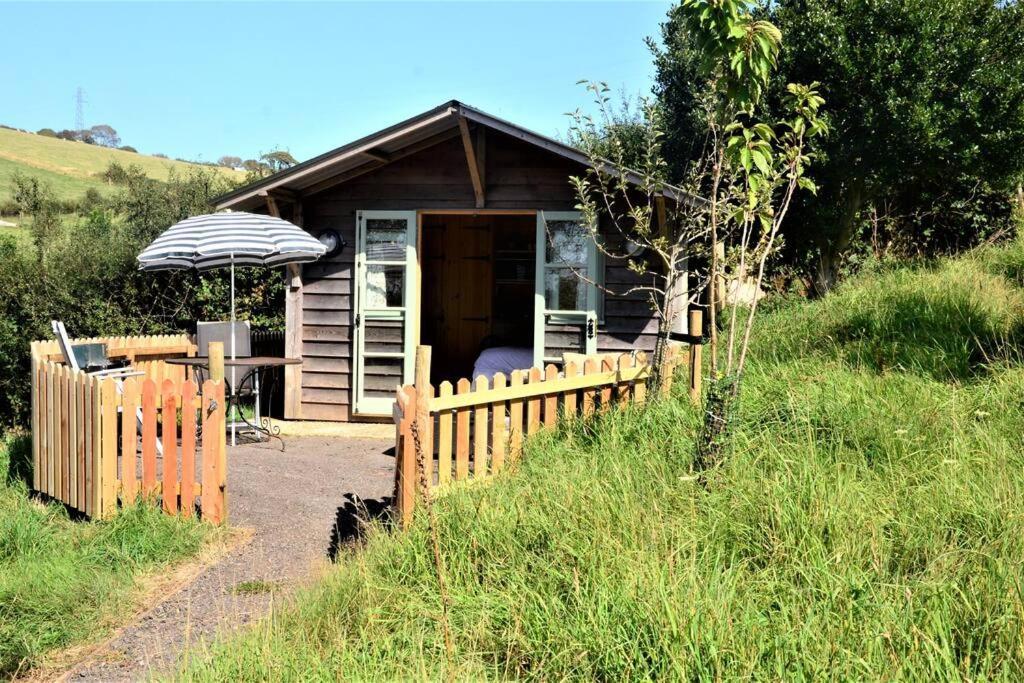 Woolcombe Cabin East Allington Bagian luar foto