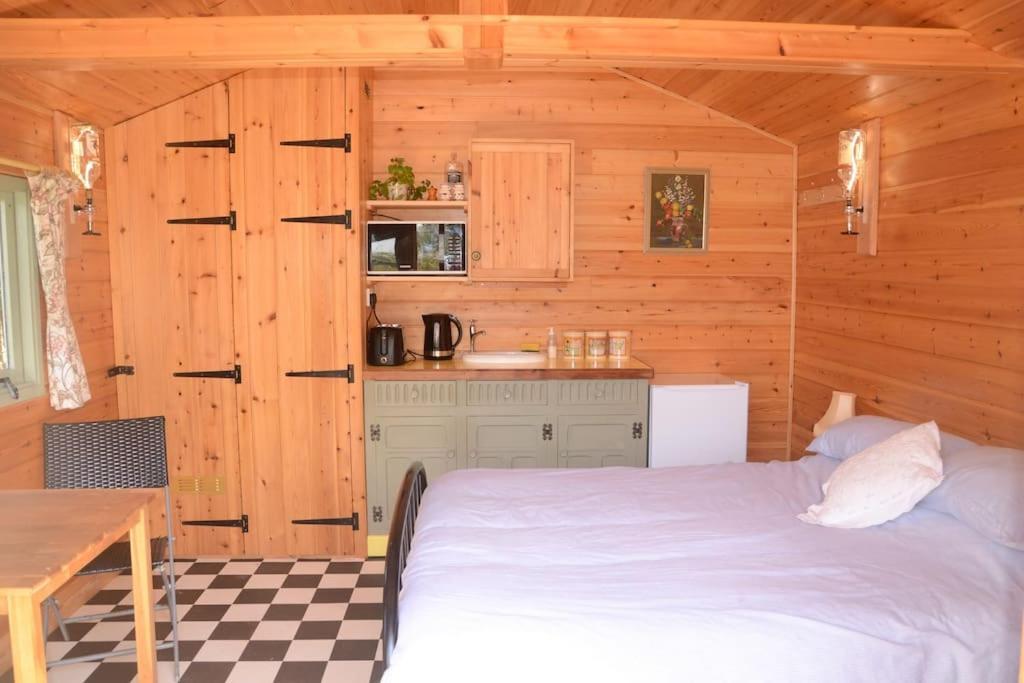 Woolcombe Cabin East Allington Bagian luar foto